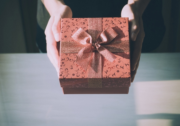 Five wedding gift ideas for your best friend