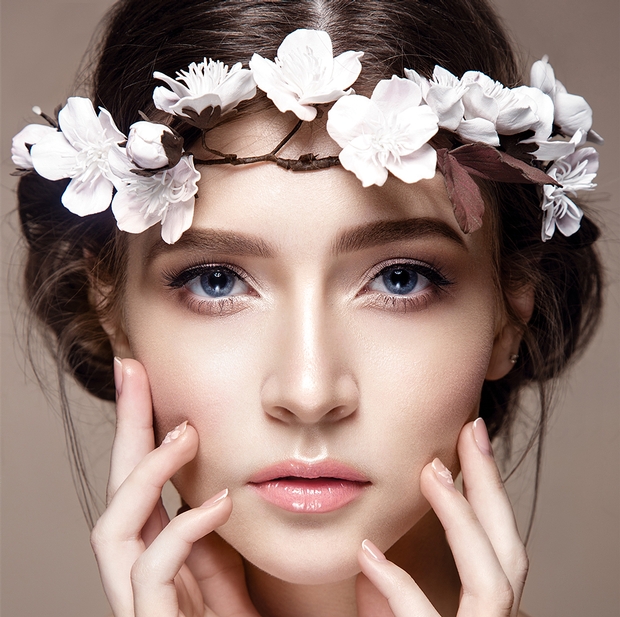 Local hair and make-up artist, Anneliese Parkes, reveals her top tips for creating a subtle look