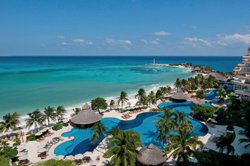 Eat, play, love... Cancun