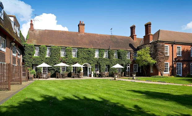 County Wedding Events coming to Mercure Farnham Bush Hotel, Surrey!